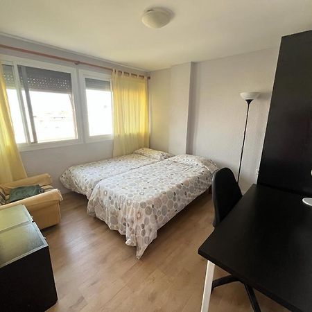 City Views-Room 2 People Shared Flat Valência Exterior foto